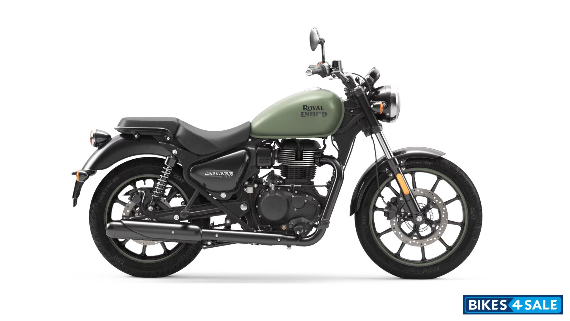 Royal Enfield Meteor 350 Fireball Matt Green