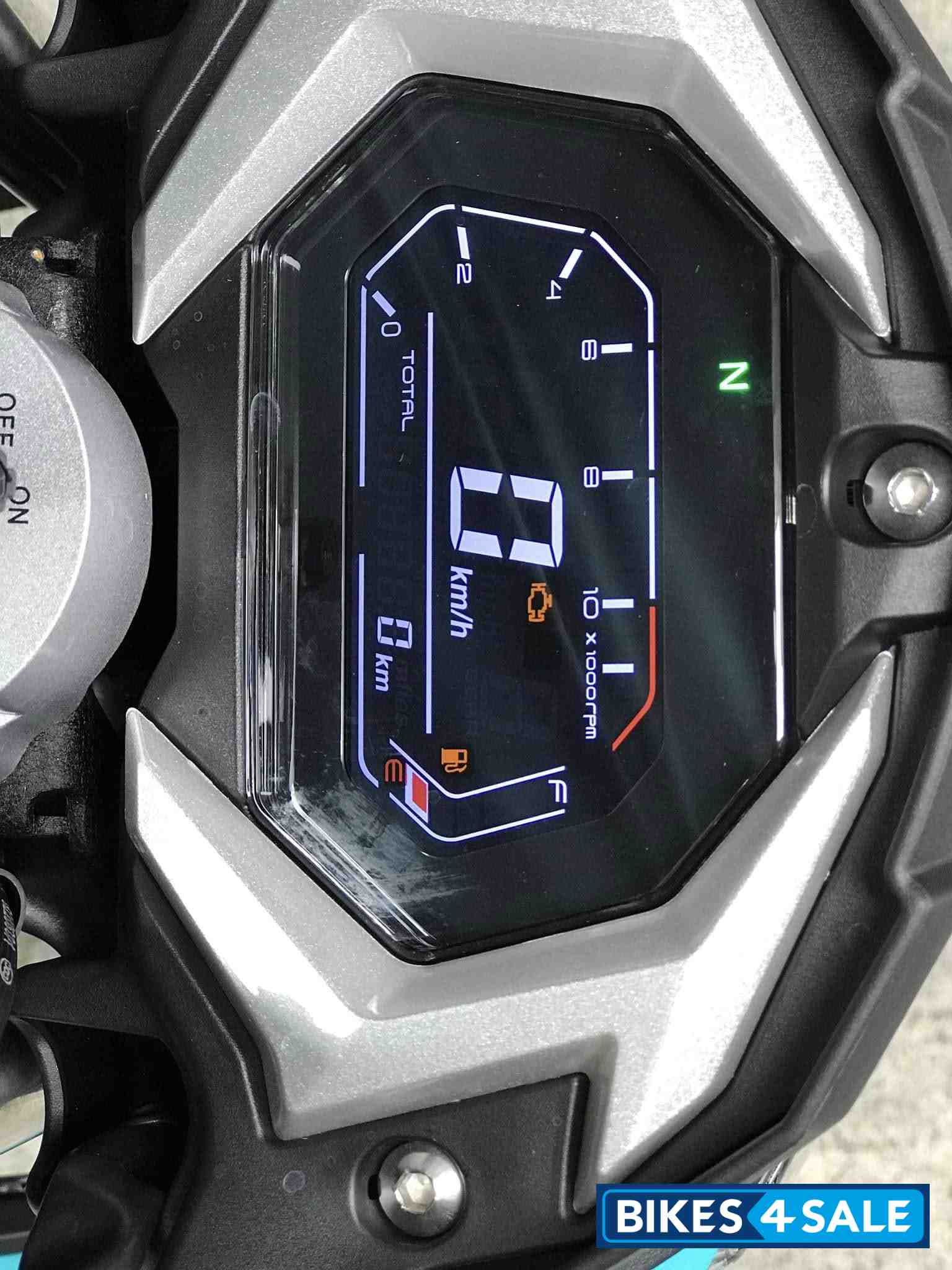 Rusi Flame 150X Digital display