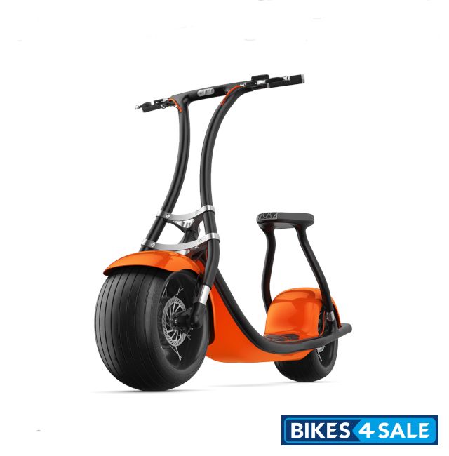 Scooterson Rolley