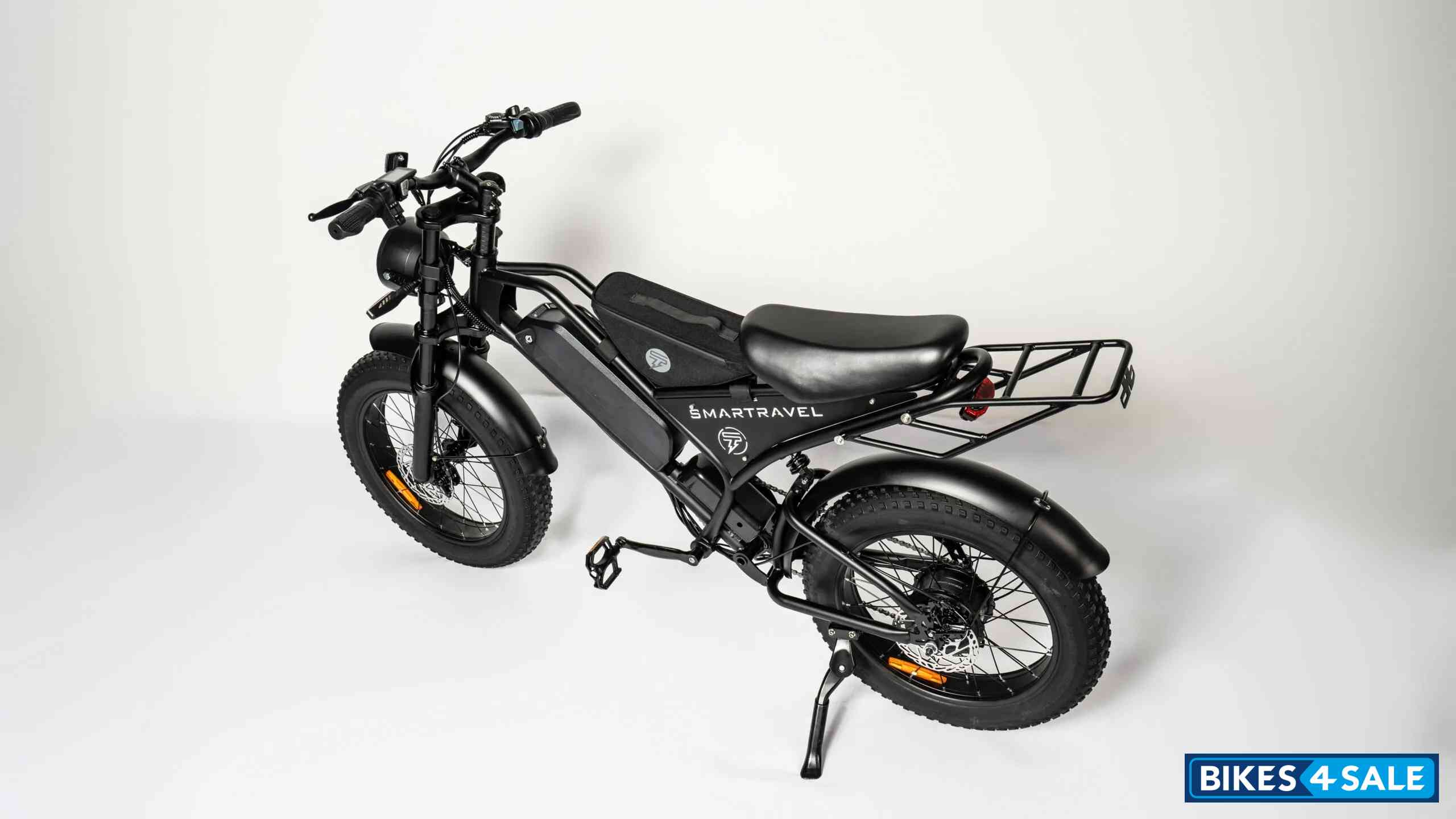 Smartravel Explorer DK400