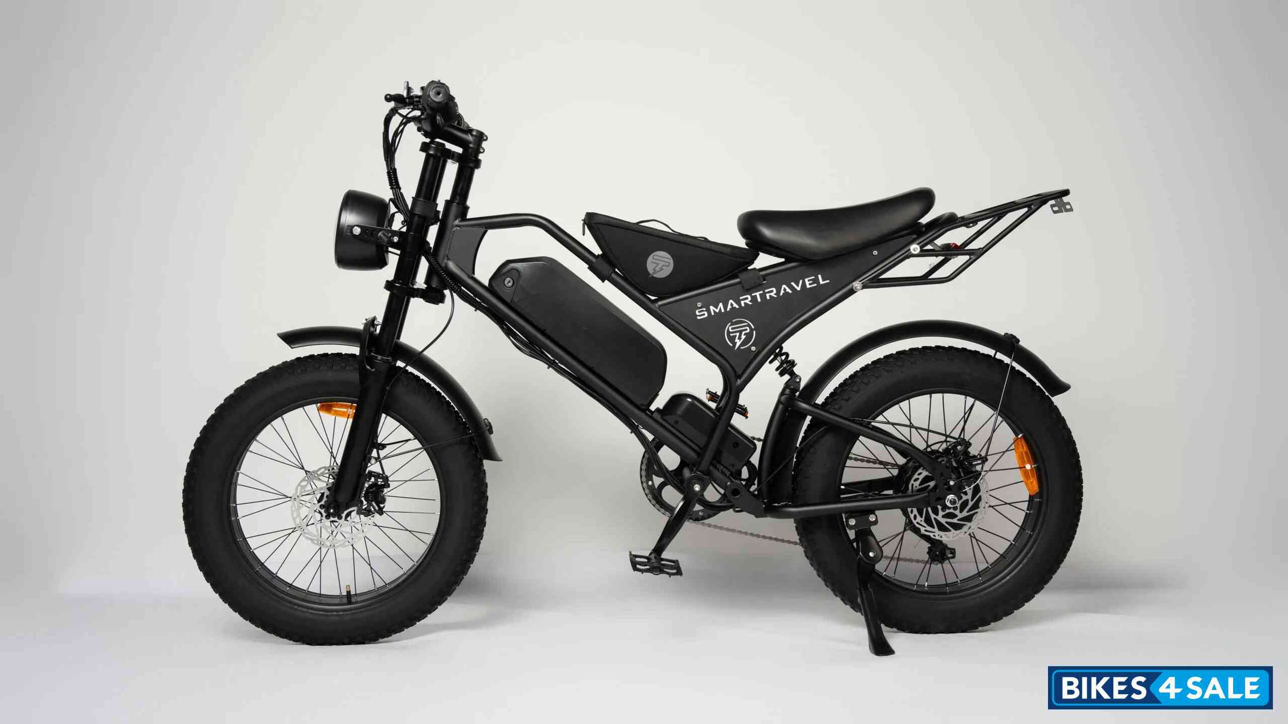 Smartravel Explorer DK400
