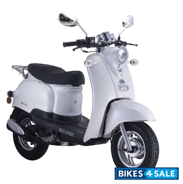 Solifer Retro 4-stroke scooter with white rear cabinet