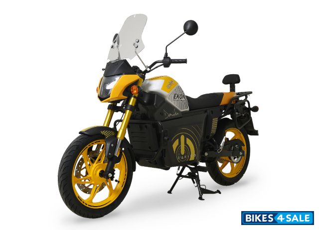 Spiro Davido Collectible