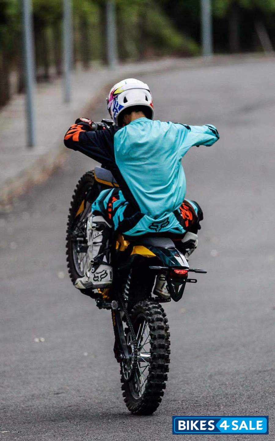 Sur-Ron Storm Electric MX Dirt Bike