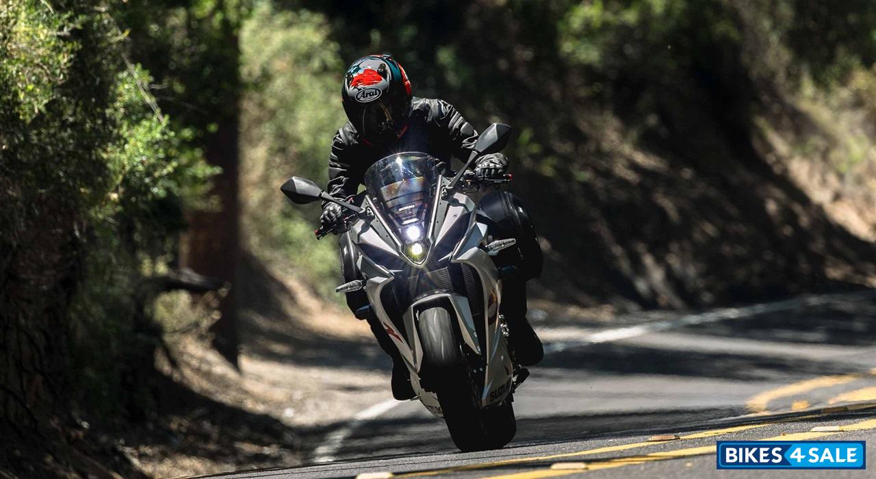 Suzuki 2024 GSX-8R
