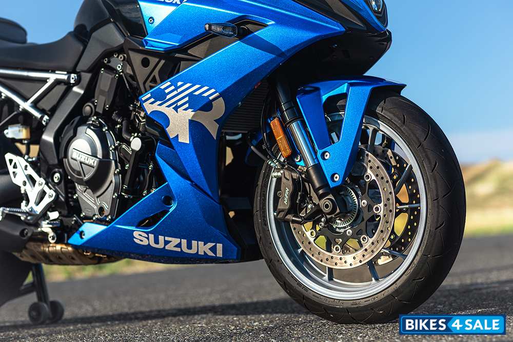 Suzuki GSX-8R