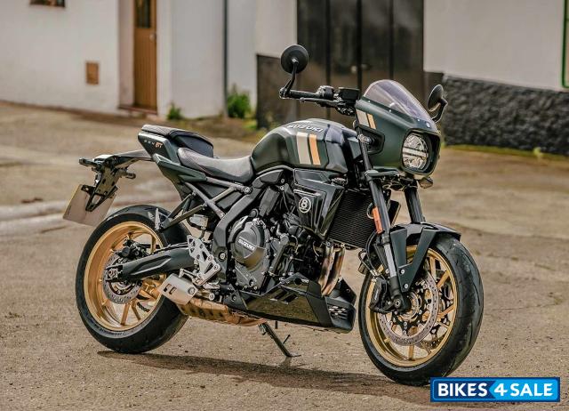 Suzuki GSX-8TT 2026