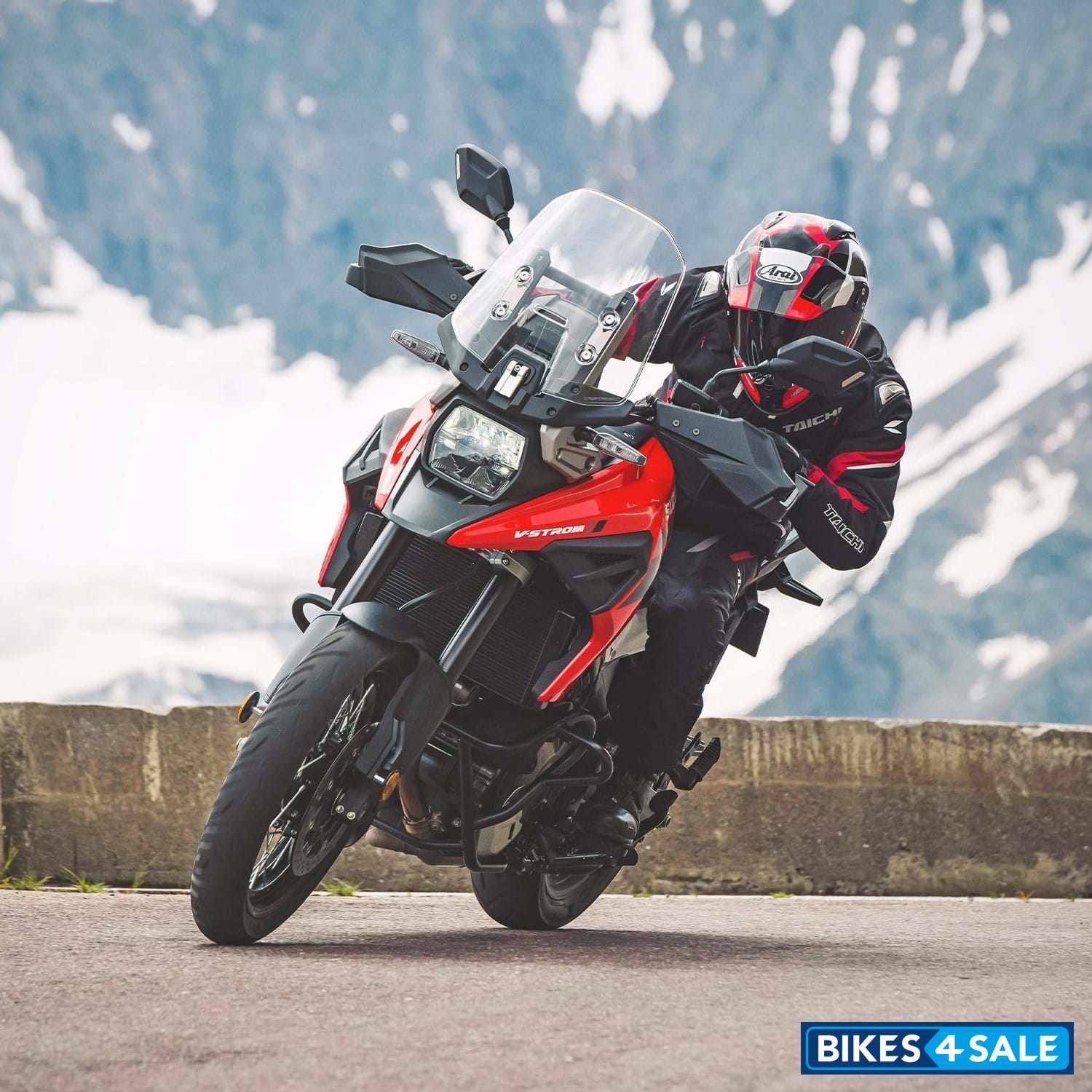 Suzuki V-STROM 1050XT Tour