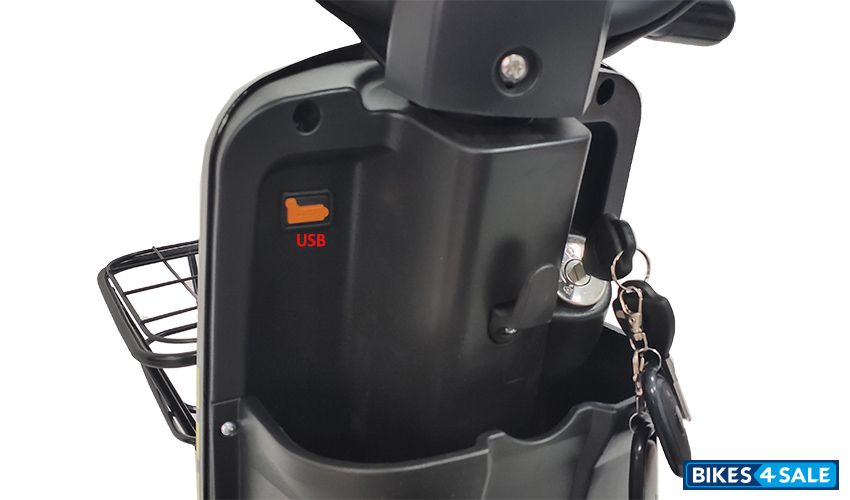 TailG TDZAH4Z(KeJi) Front storage space