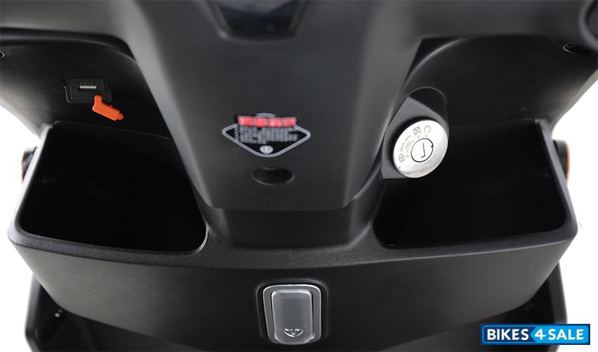 TailG TL1000DT-48(HeiWuShi) Front storage space