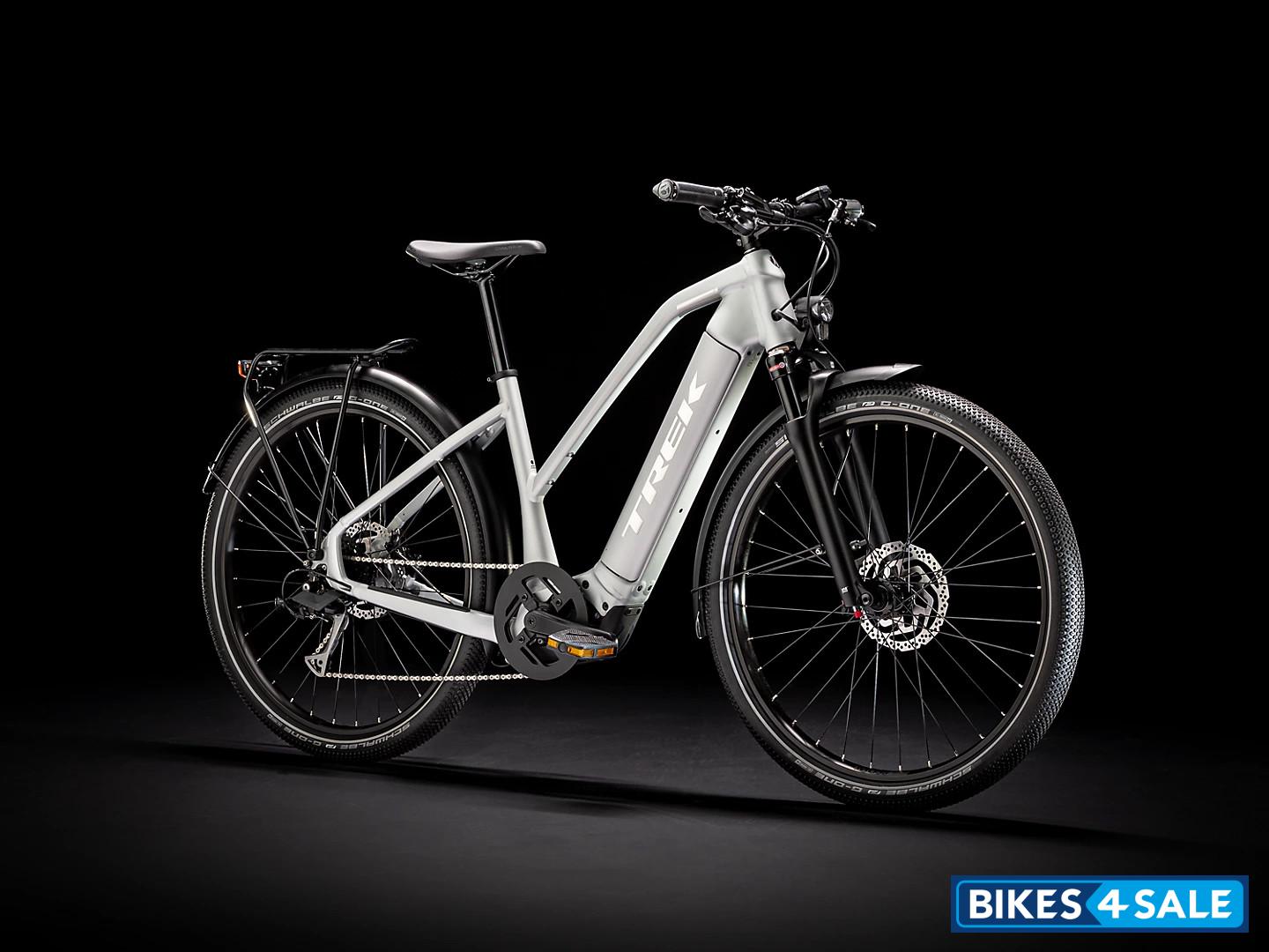 Trek Allant Plus 7S Stagger