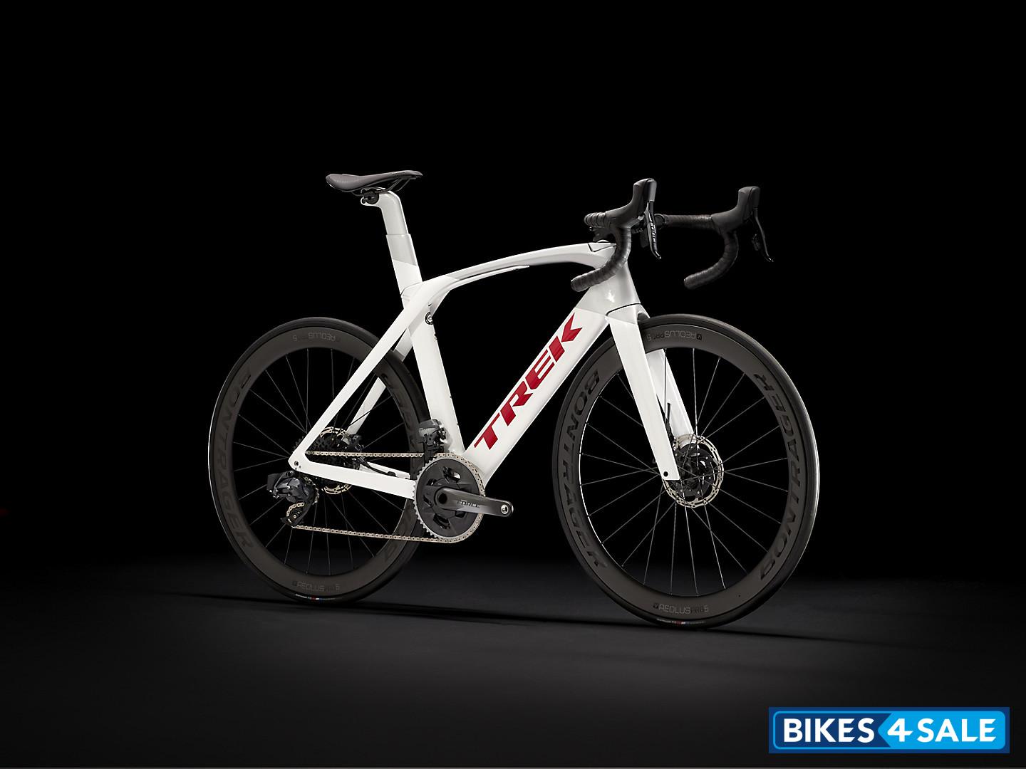 Trek Madone SL 7 eTap