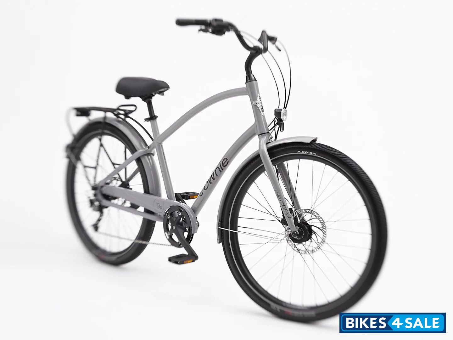 Trek Townie Path 9D Equipped Step-Over