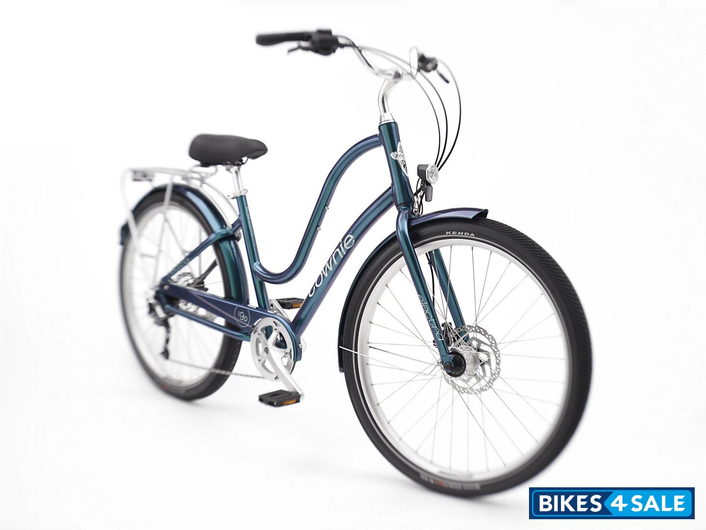 Trek Townie Path 9D Equipped Step-Thru