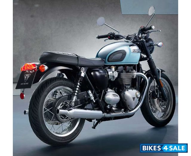 Triumph Bonneville T120 Chrome Edition