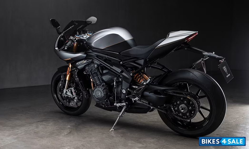 Triumph Speed Triple 1200 RR Breitling Limited Edition