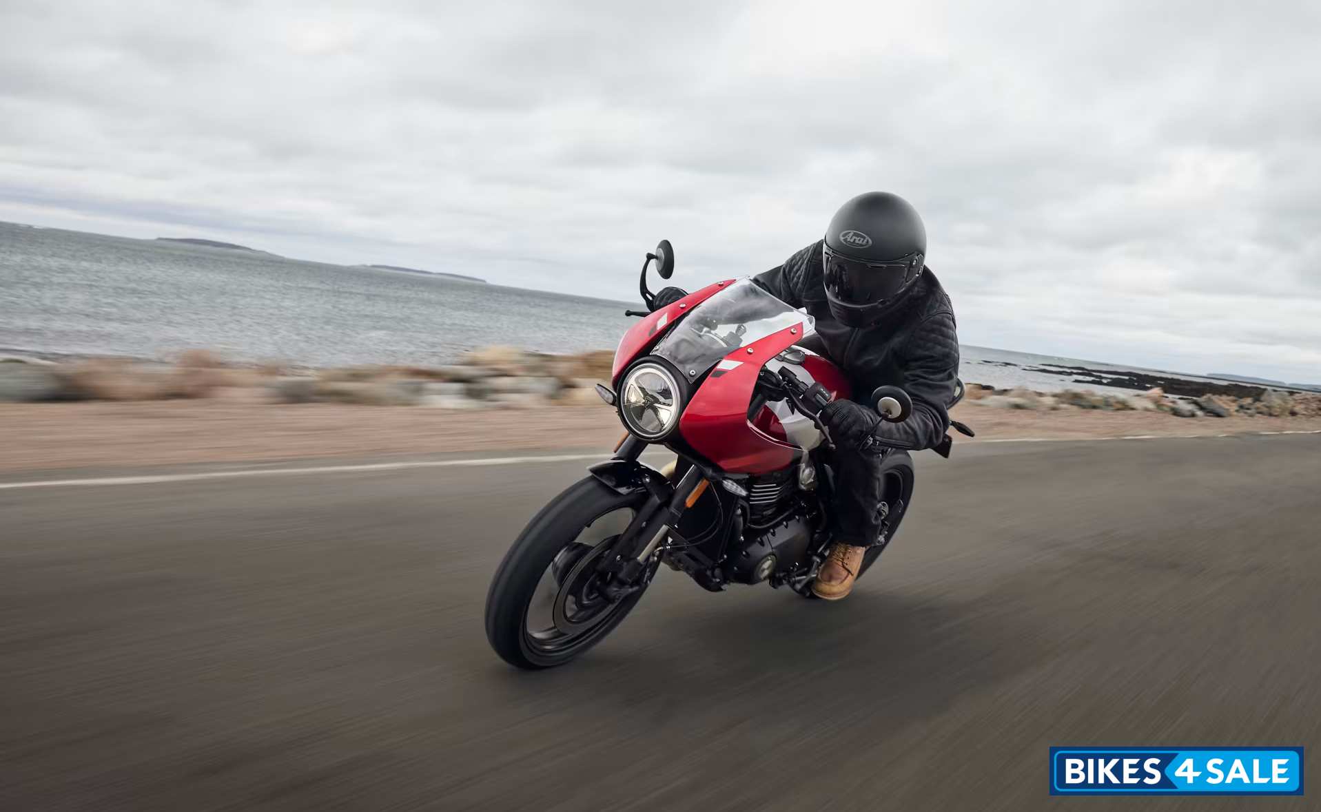 Triumph Thruxton 400