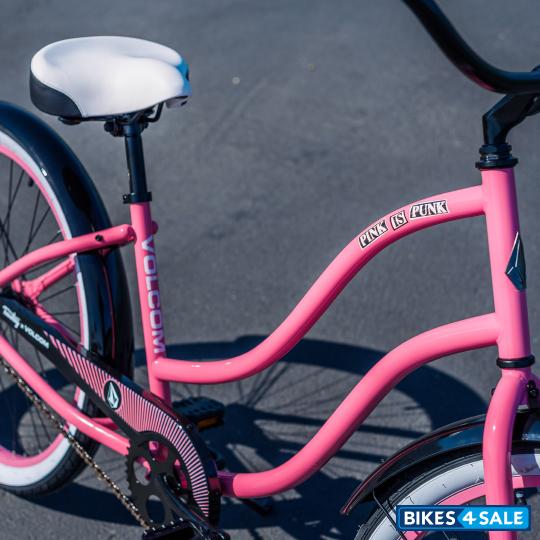 Tuesday Volcom Cruiser LS