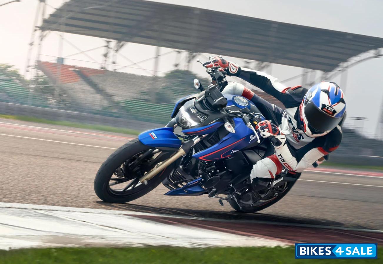 TVS Apache RTR 200 4V FI