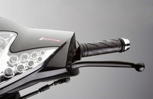 TVS Rockz 125cc Both Manual & automatic clutch