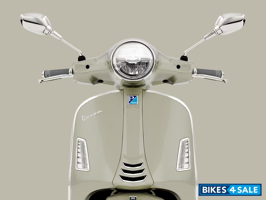Vespa GTS 2026 Full-LED headlight