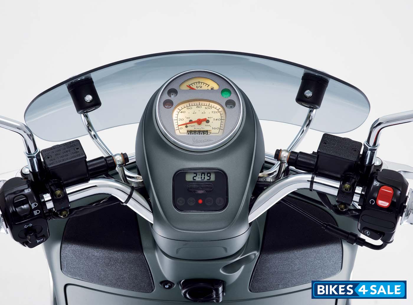 Vespa GTV 300 SEI Giorni HPE