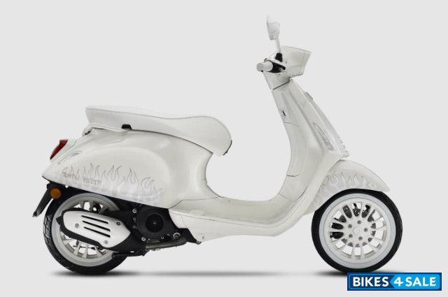 Vespa Justin Bieber X Vespa 150