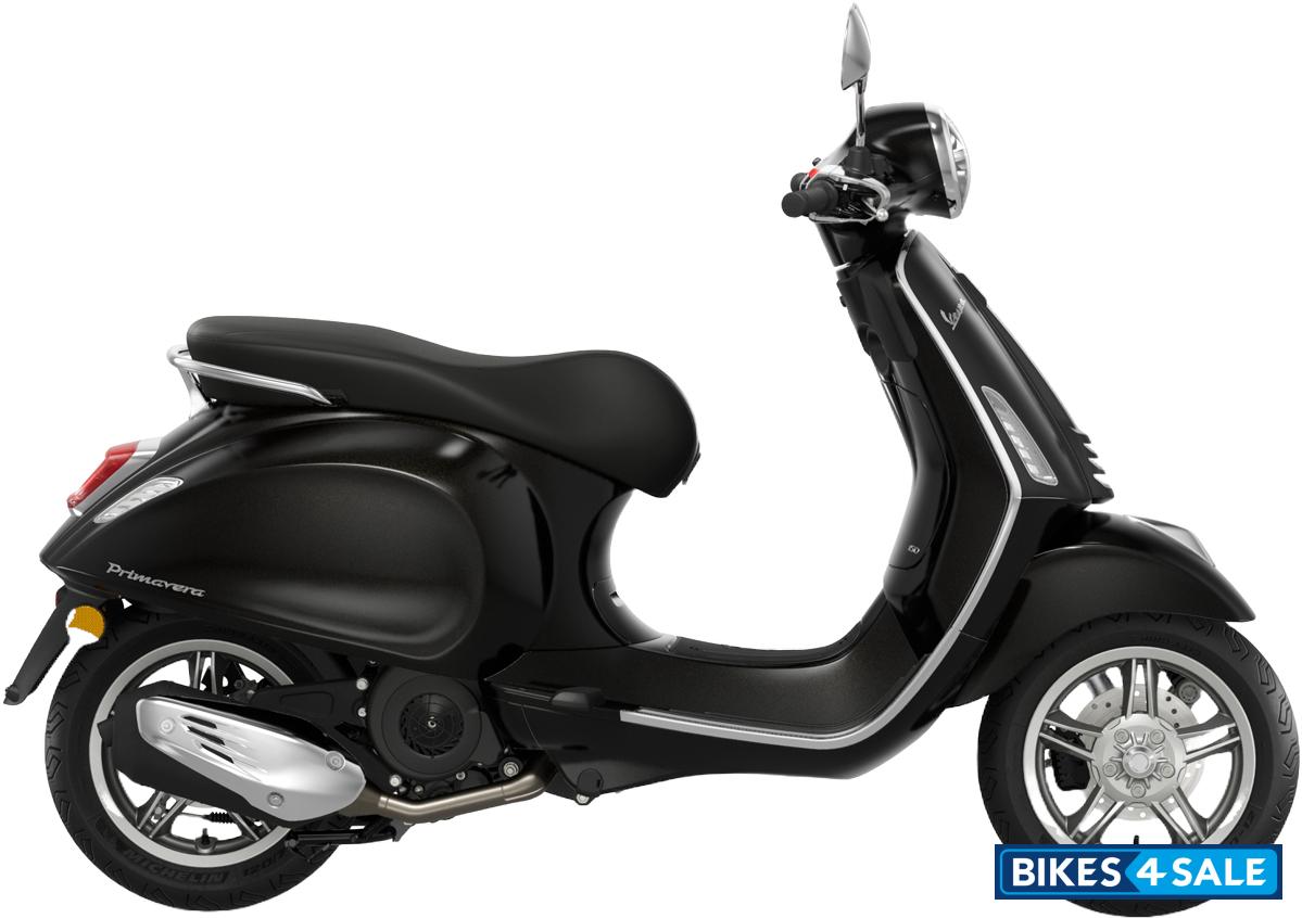 Vespa Primavera 150 Nero Convinto