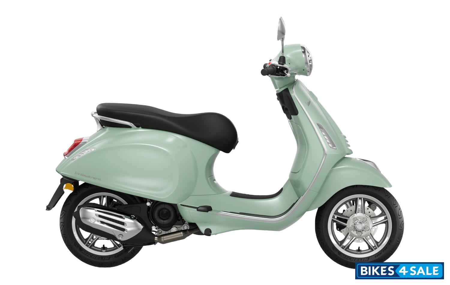 Vespa Primavera 50 lightweight urban scooter with excellent fuel economy