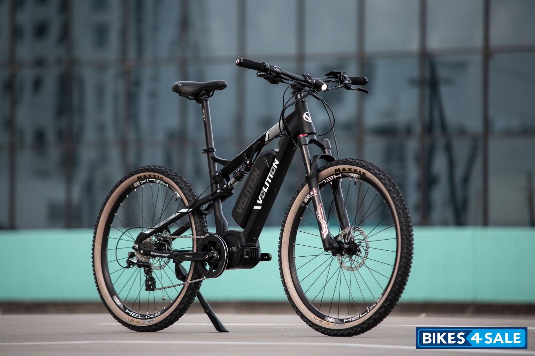 Volition MAX Matt Black