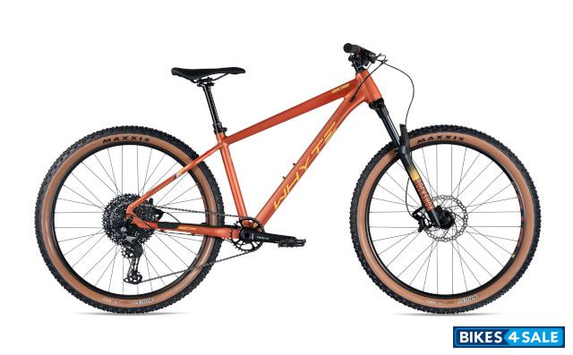 Whyte 806 Compact V4