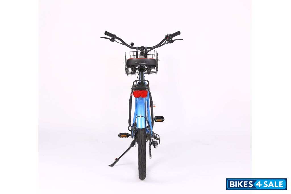 X-Treme Malibu Elite 24 Volt Beach Cruiser Electric Bike