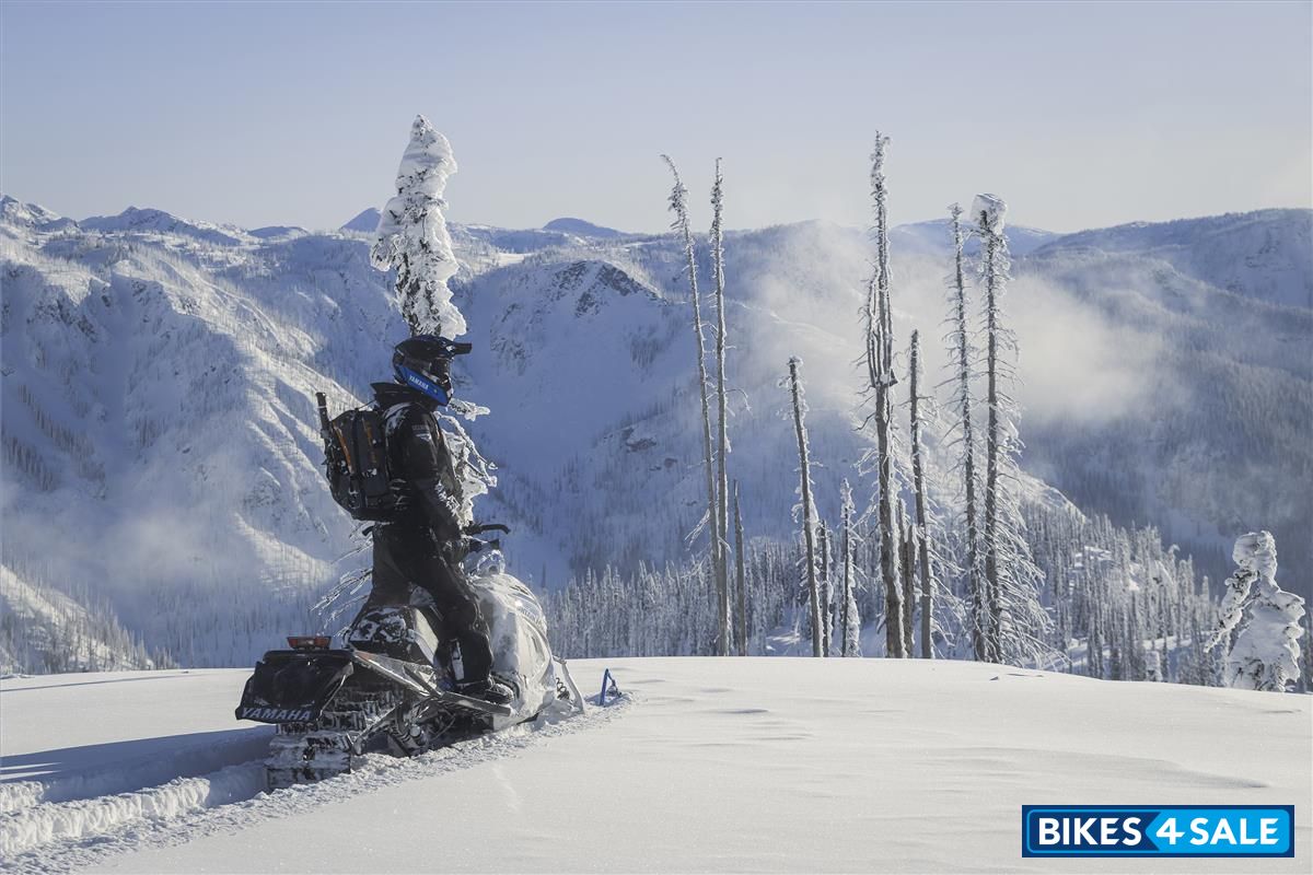 Yamaha 2022 Mountain Max LE 154 SL