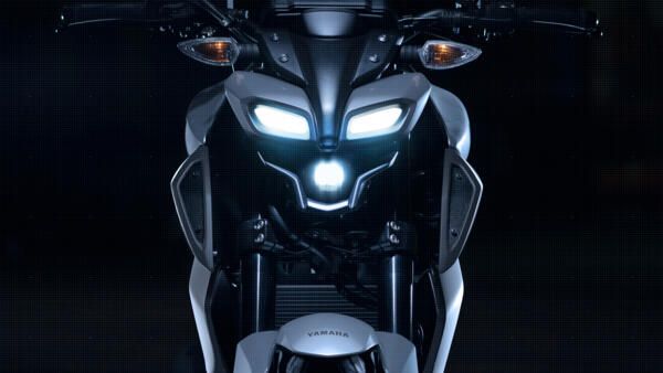 Yamaha 2023 MT-125 - Dual eye positions lights, LED headlight