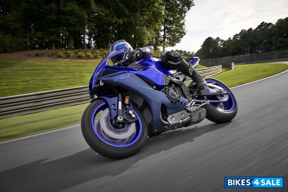Yamaha 2023 YZF-R1