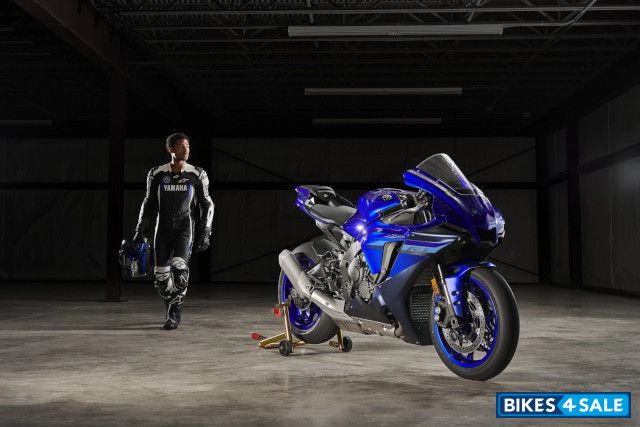 Yamaha 2024 YZF-R1
