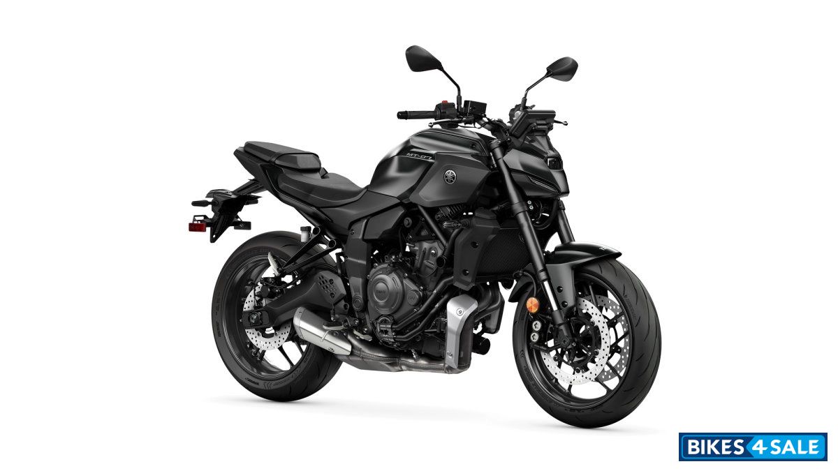 Yamaha MT-07 2026 Matte Charcoal Black