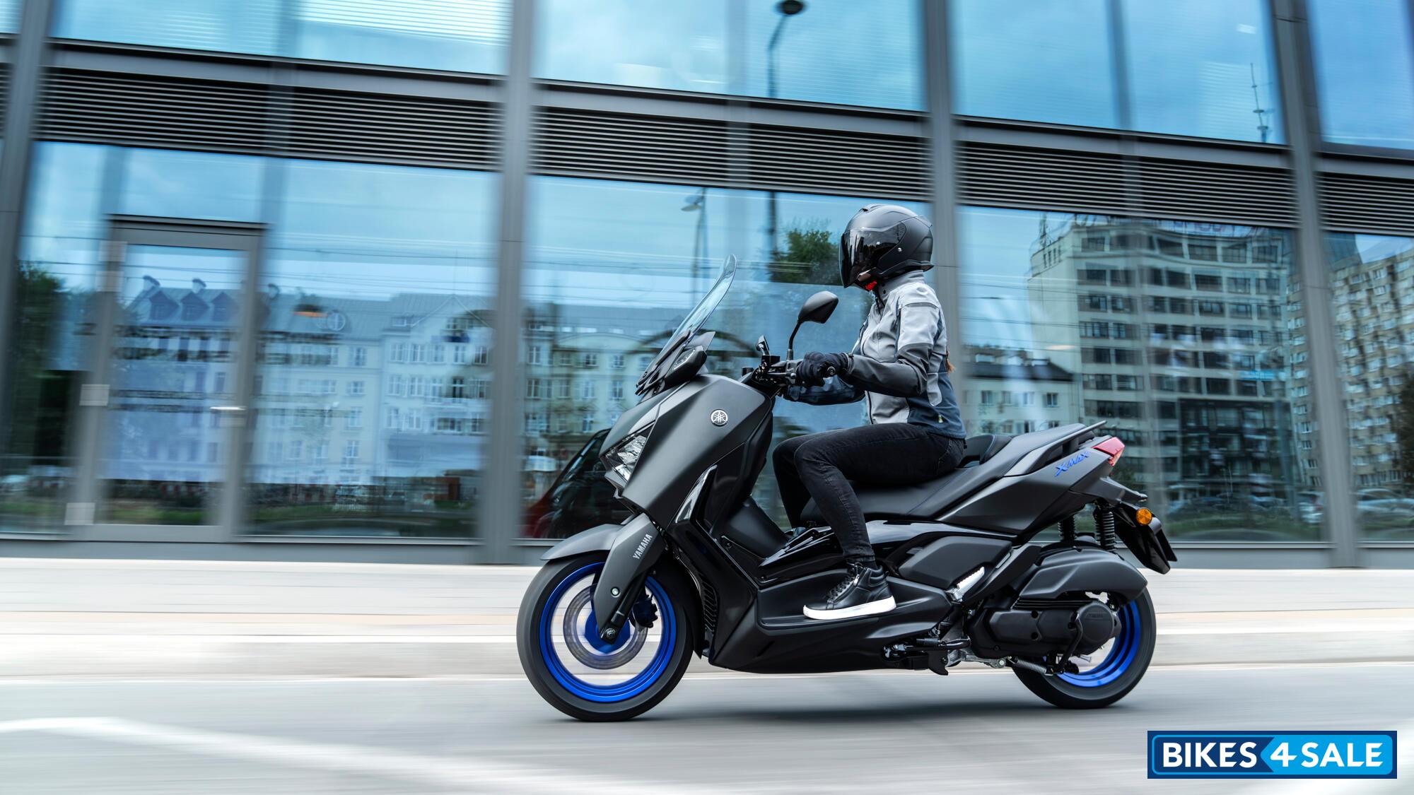 Yamaha XMAX 125 2025