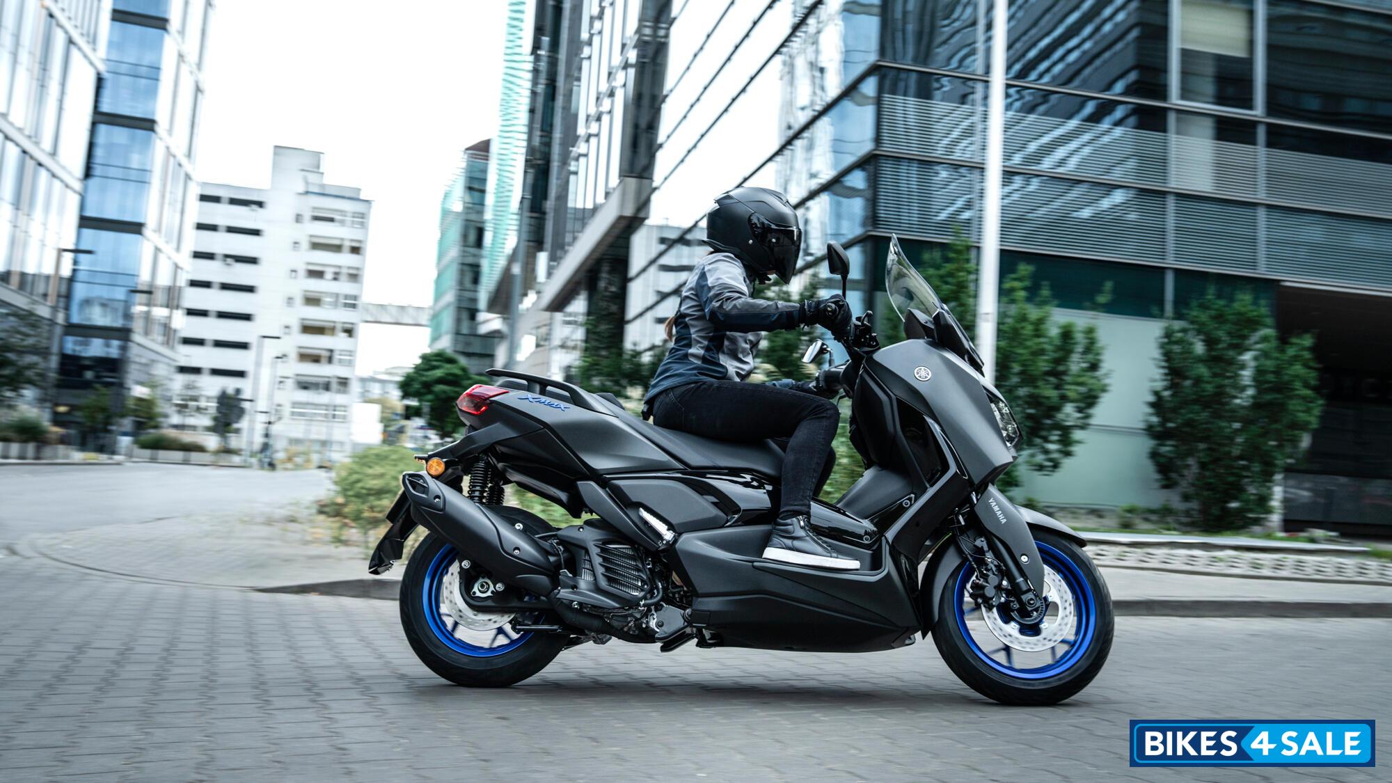 Yamaha XMAX 125 2025