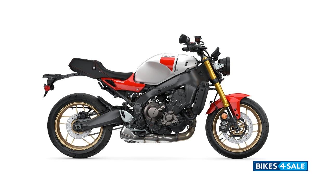 Yamaha XSR900 2026