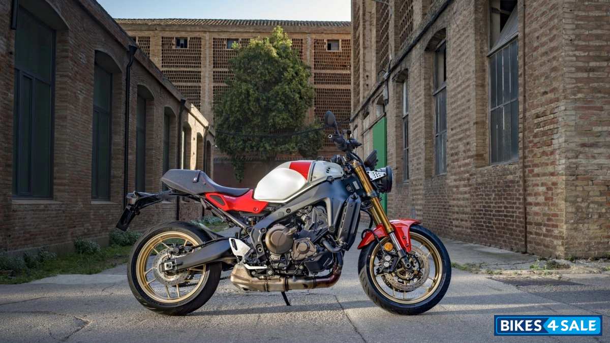 Yamaha XSR900 2026