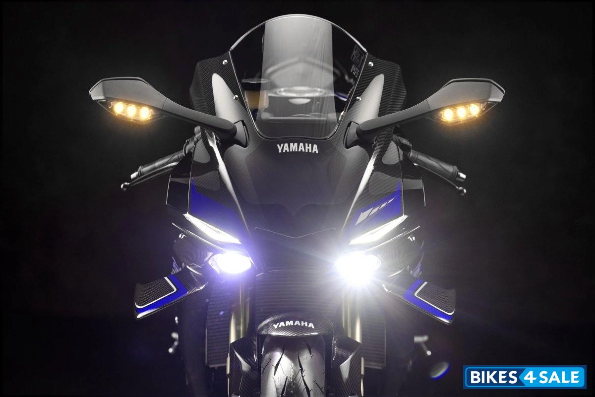 Yamaha YZF-R1M 2026