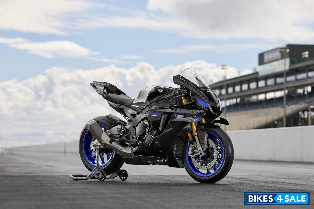 Yamaha YZF-R1M 2026