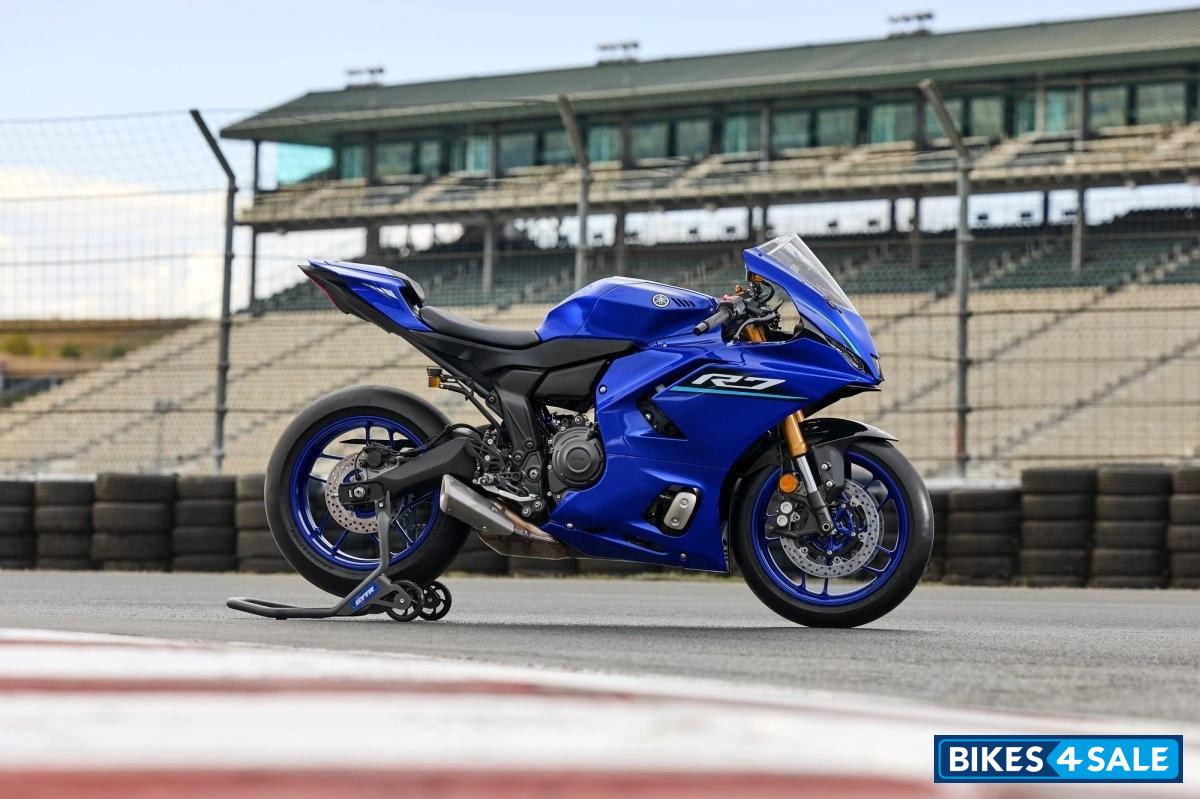 Yamaha YZF-R7 2026