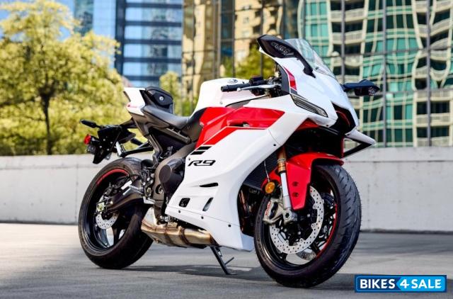 Yamaha YZF-R9 2025